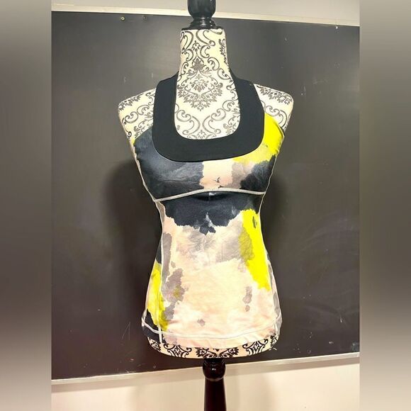 Lululemon Tank 081 - Picture 1 of 4